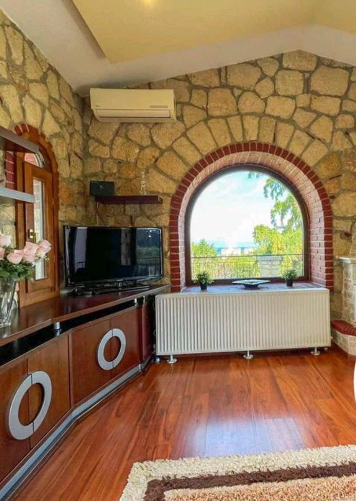 Villa George Áfitos Extérieur photo